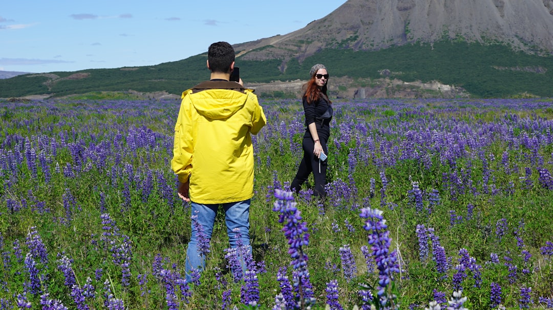 Photo Nouns: person, social media, followers, content, engagement Image: Selfie